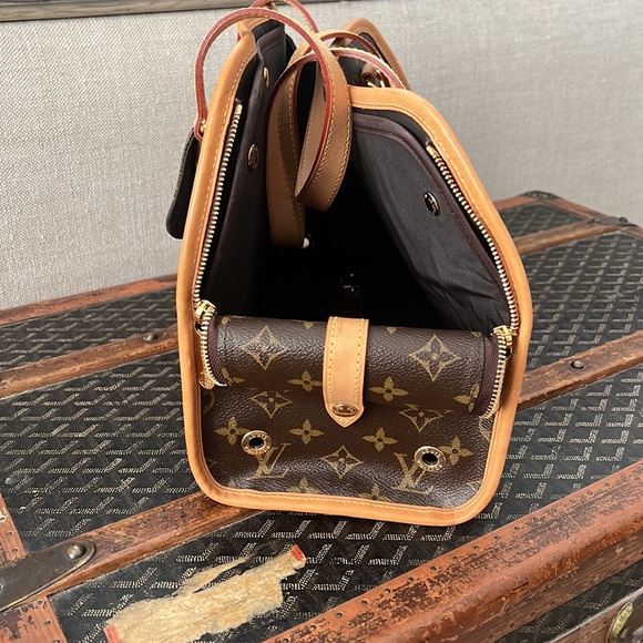 Louis Vuitton Baxter PM Pet Carrier - Picture 2 of 8